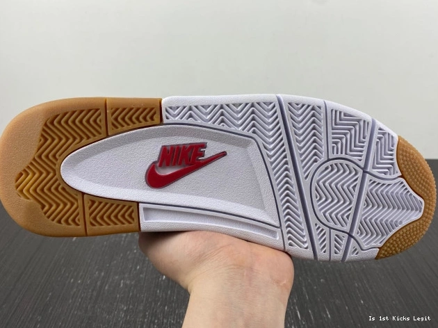 Retro SB 4 Jordan DR5415-120 0817